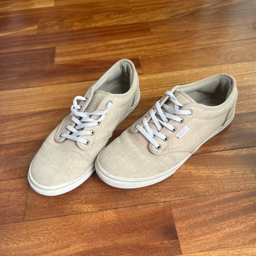 Size 8 Tan Van Sneakers